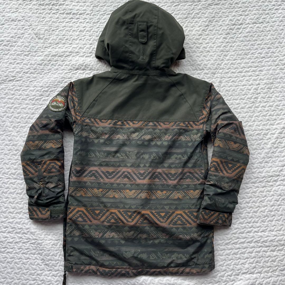 【美品】BURTON キッズスノーボードウェア スキーウェア　ジャケット