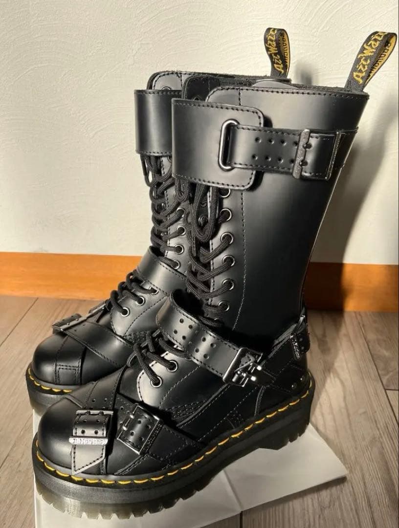 Dr.Martens 1914 QUAD 14ホールブーツ
