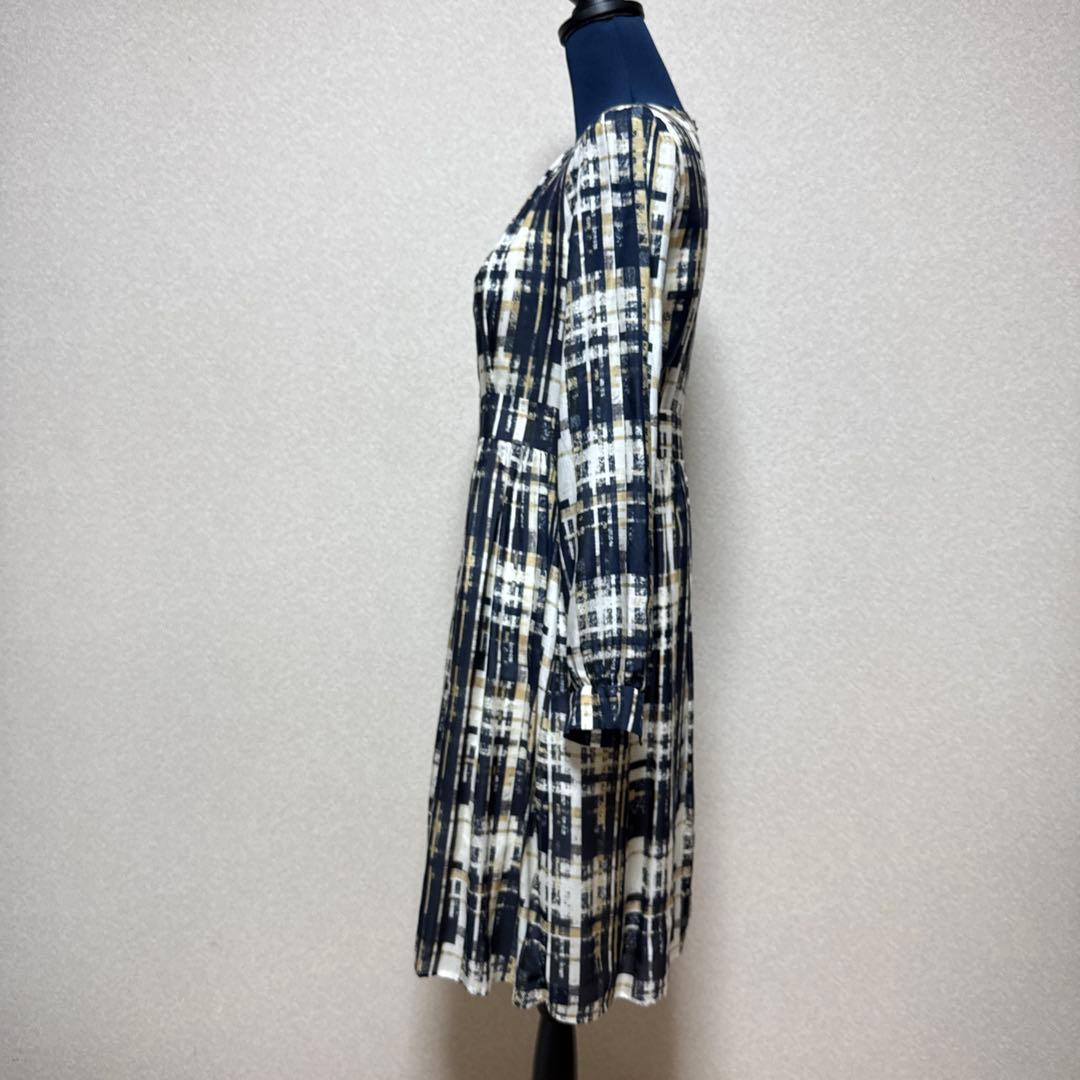 【美品】トゥルートラサルディ・シルク混　チェック柄　長袖ワンピース　40