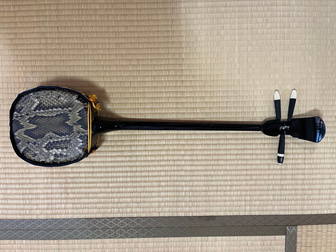 三線本体 ヘビ皮 強化張？