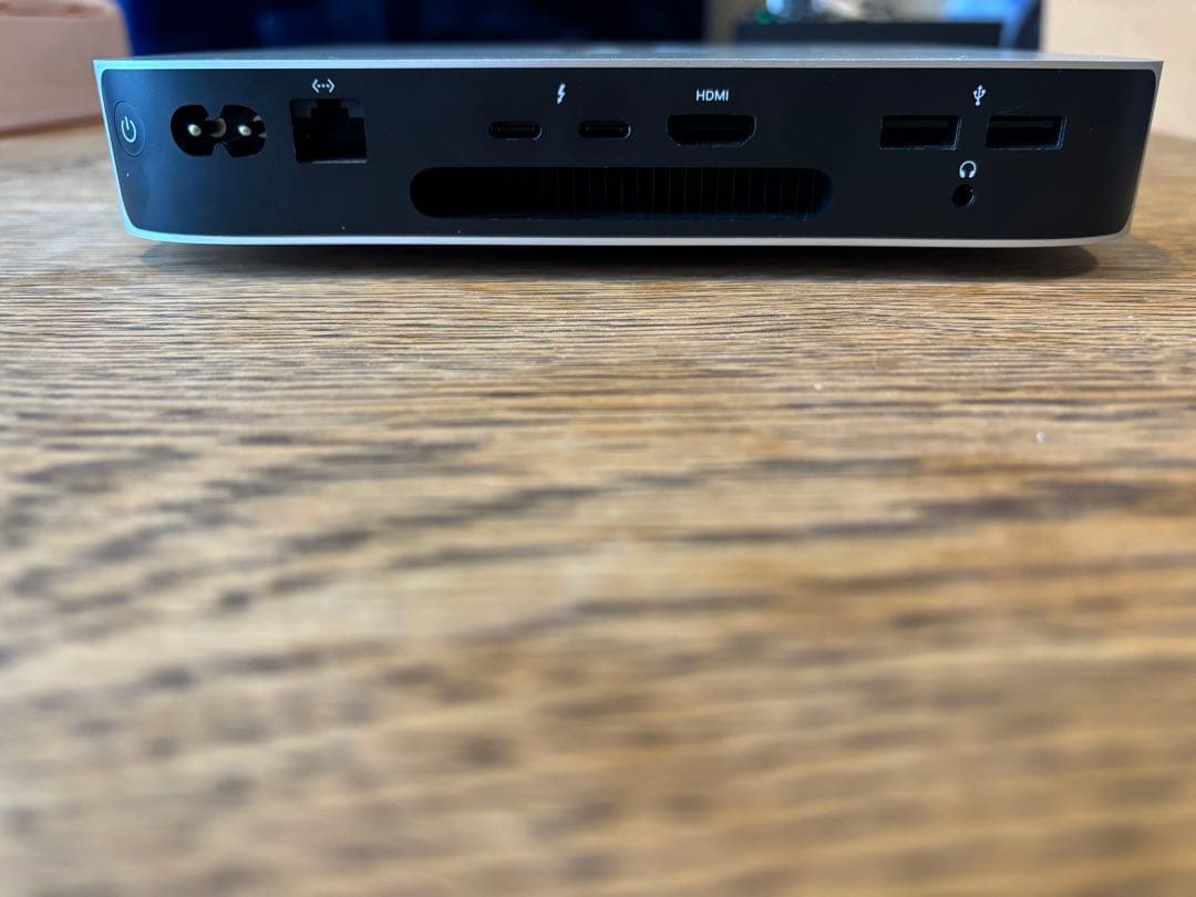 Apple Mac mini (M2) シルバー