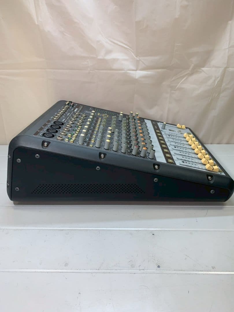 MACKIE / マッキー プレミアム アナログ ミキサー ONYX 1220