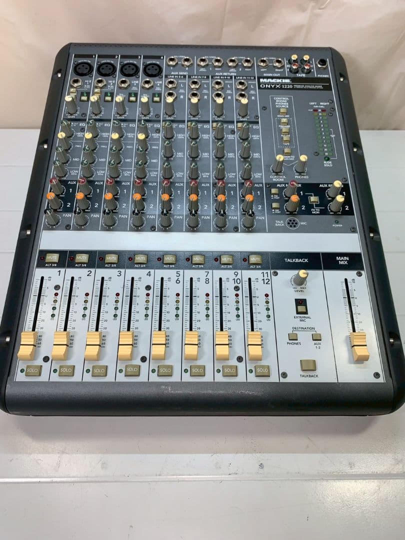 MACKIE / マッキー プレミアム アナログ ミキサー ONYX 1220