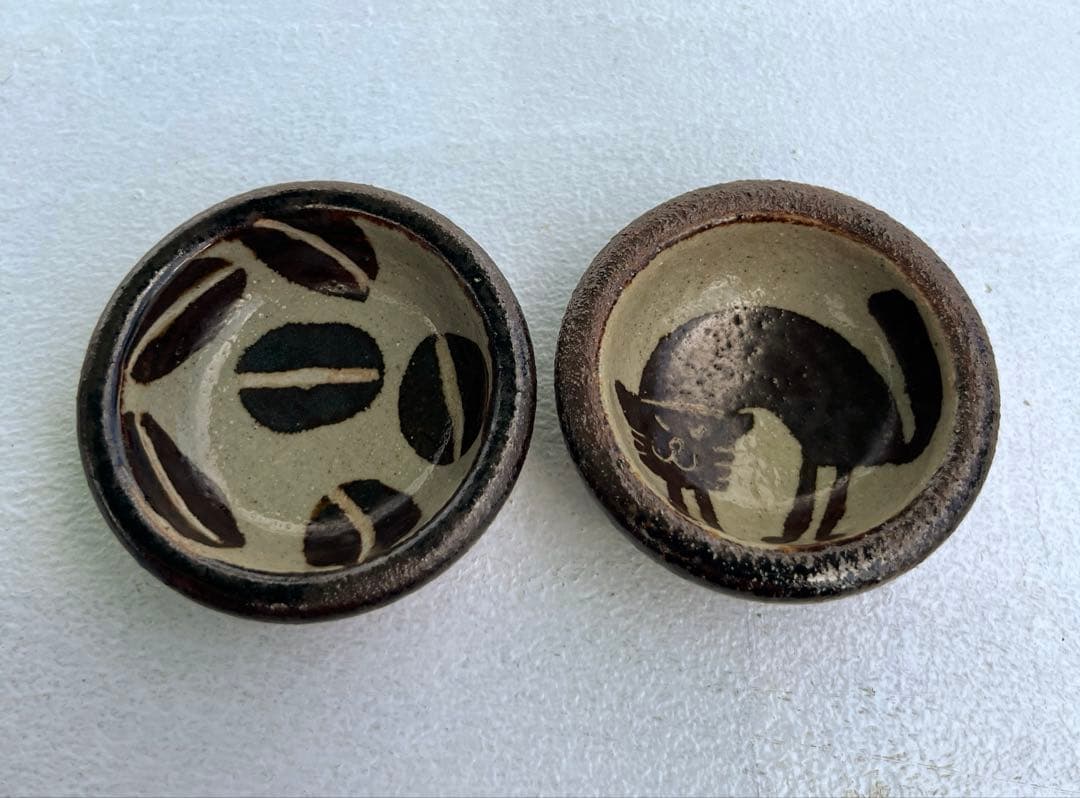 新品　工房十鶴　やちむん　小皿　豆皿　コーヒー　ネコ　2枚