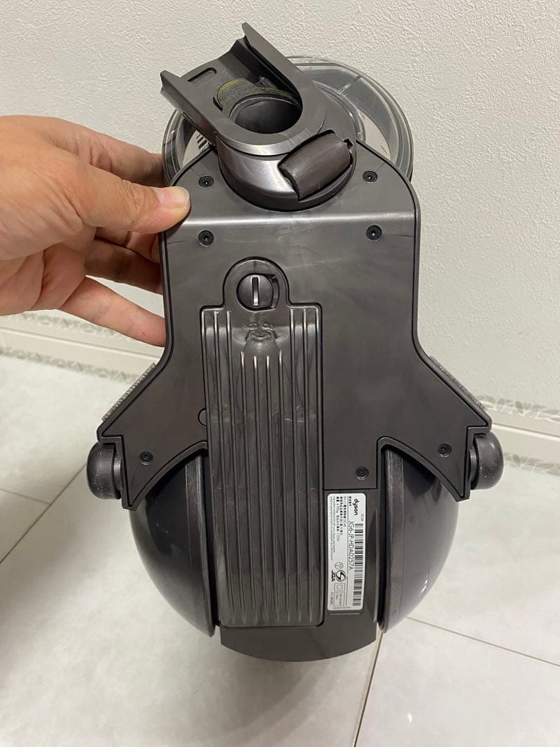 ダイソン キャニスター掃除機 DC48 分解清掃済み
