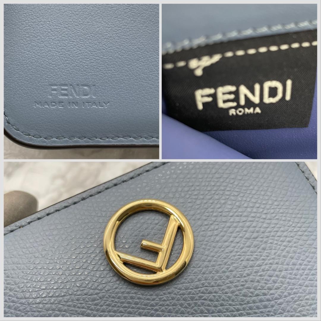 未使用級✨️FENDI フェンディ　エフイズ　二つ折り財布　レザー　ブルー