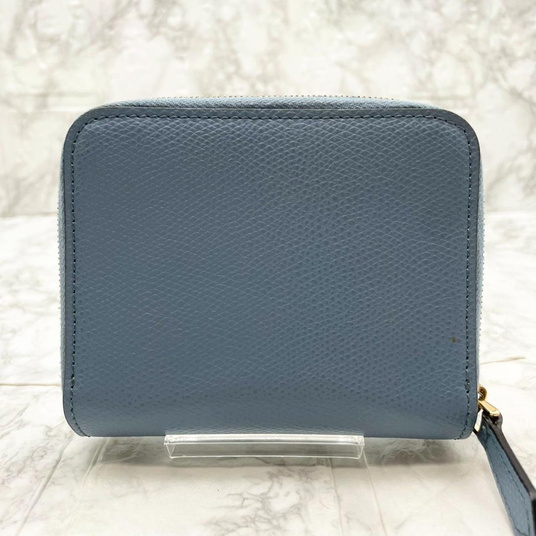未使用級✨️FENDI フェンディ　エフイズ　二つ折り財布　レザー　ブルー