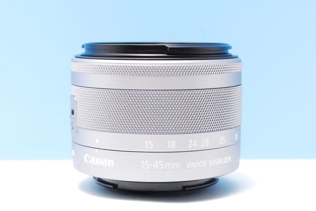 新品級！Canon Kiss M2 ホワイト Wi-Fi搭載 標準レンズセット