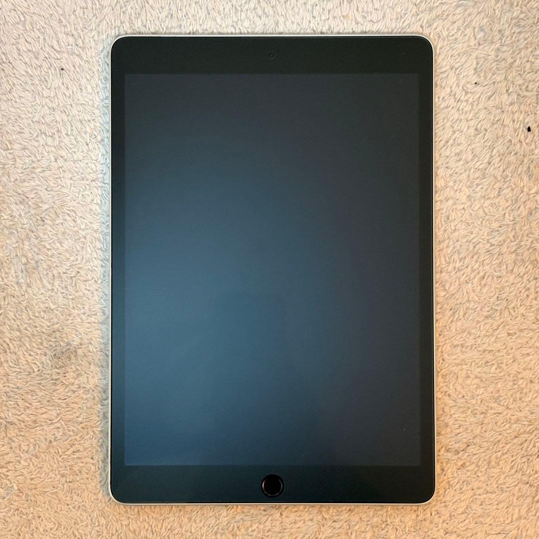【かずき】iPad 第9世代 Wi-Fi 64GB シルバー
