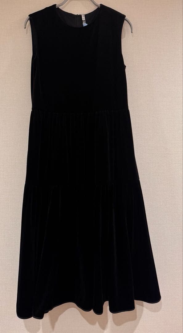 VELOURNOIRbyFOXYNEWYORKベロアフレアノースリーブワンピ38