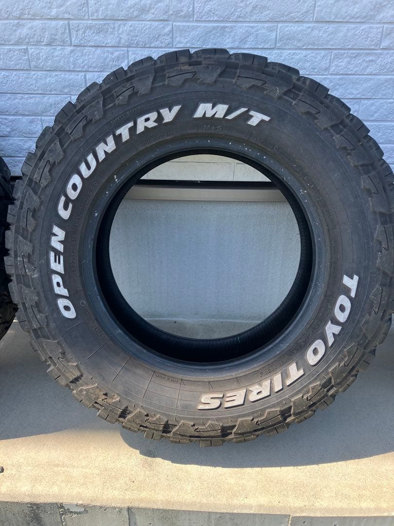 TOYO TIRES OPEN COUNTRY M/T 225/75R16 4本