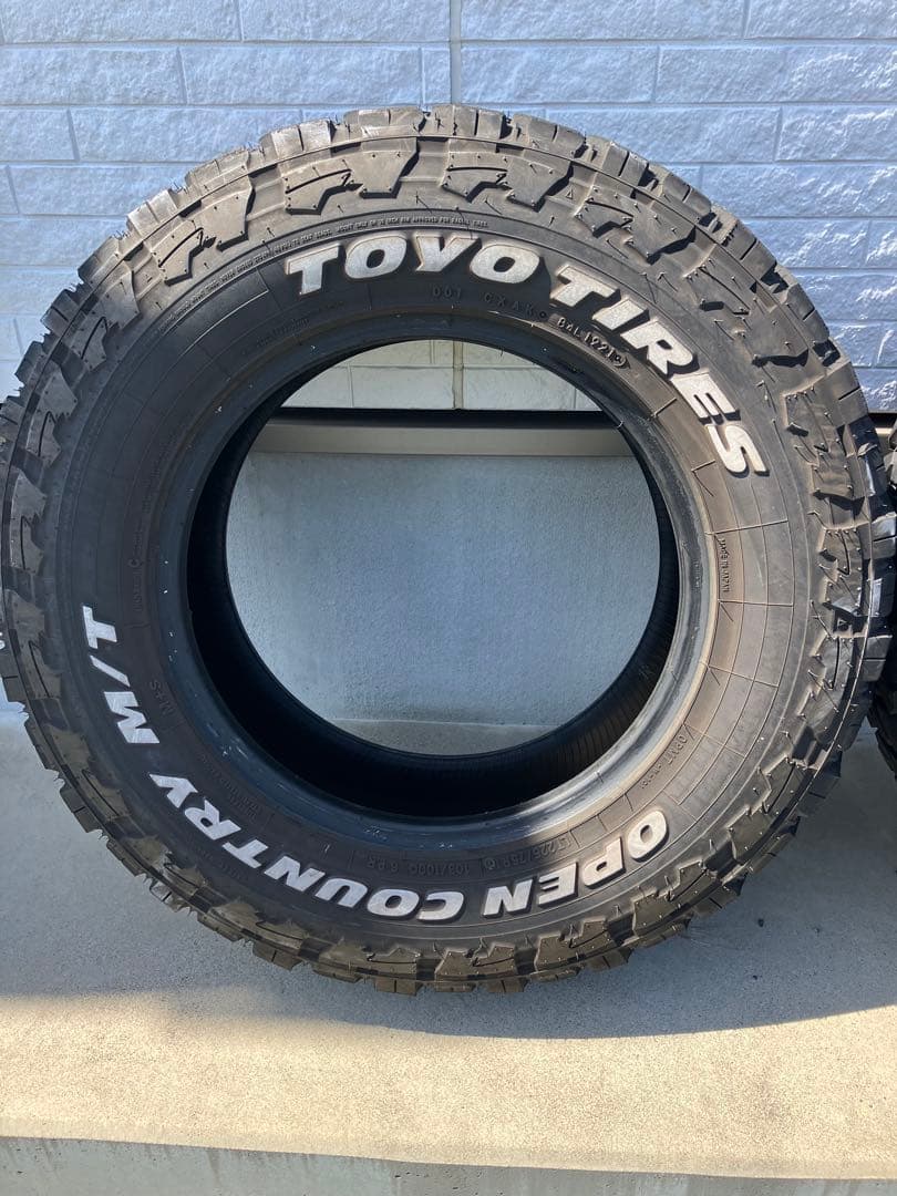 TOYO TIRES OPEN COUNTRY M/T 225/75R16 4本