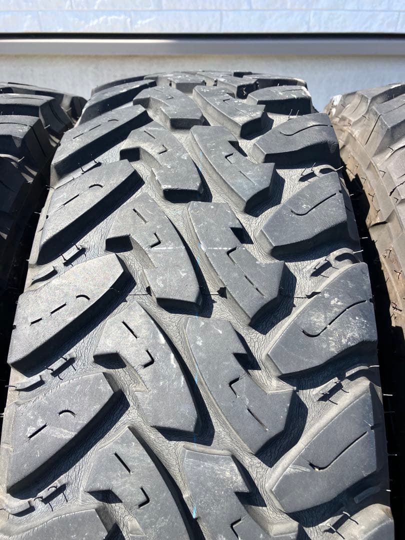 TOYO TIRES OPEN COUNTRY M/T 225/75R16 4本