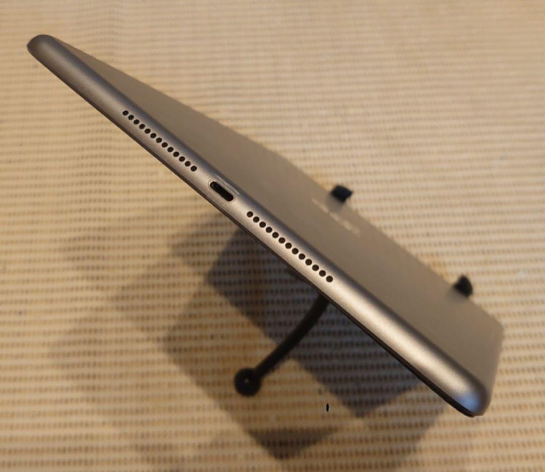 完動品iPad第6世代(A1893)本体128GBグレイ送料込7JF8M