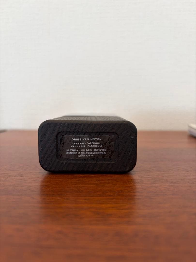 DRIES VAN NOTEN 香水 cannabis patchouli