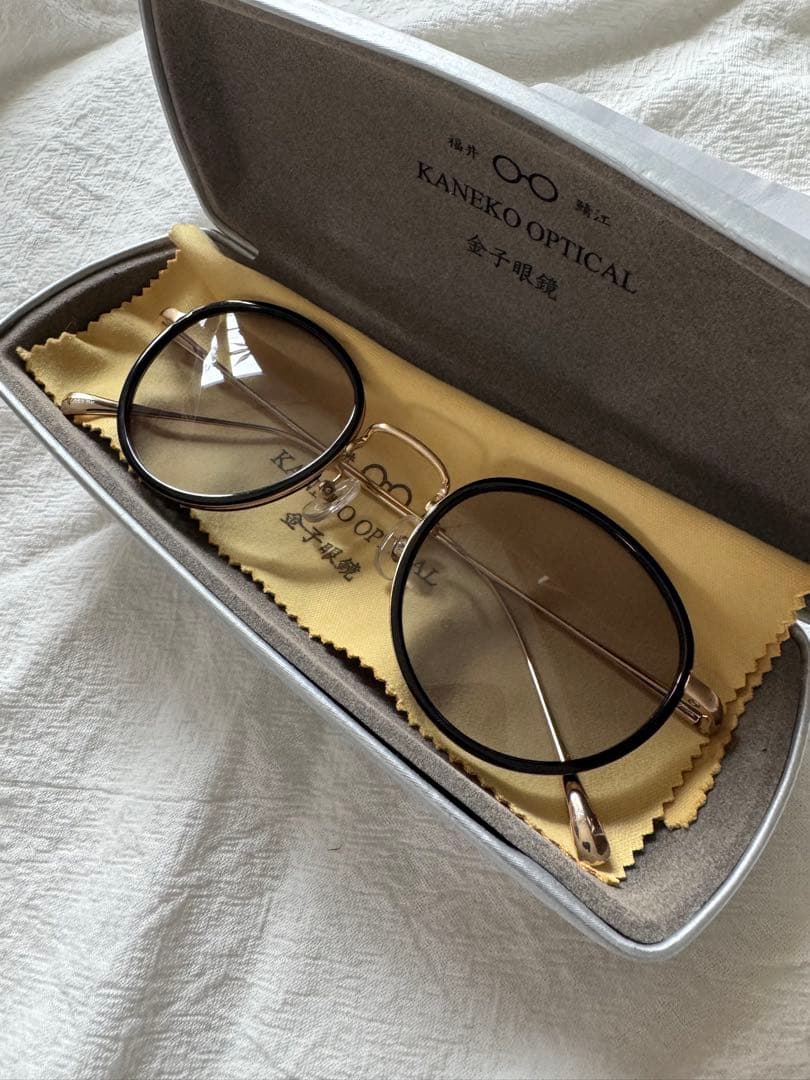 金子眼鏡　KANEKO OPTICAL 鯖江 サングラス　チタン