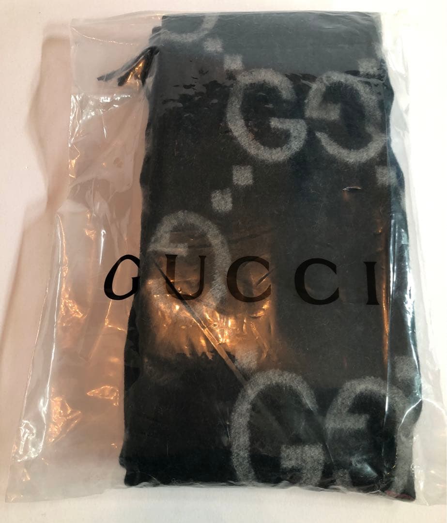 美品　GGロゴパターン マフラー グッチ　カシミヤ