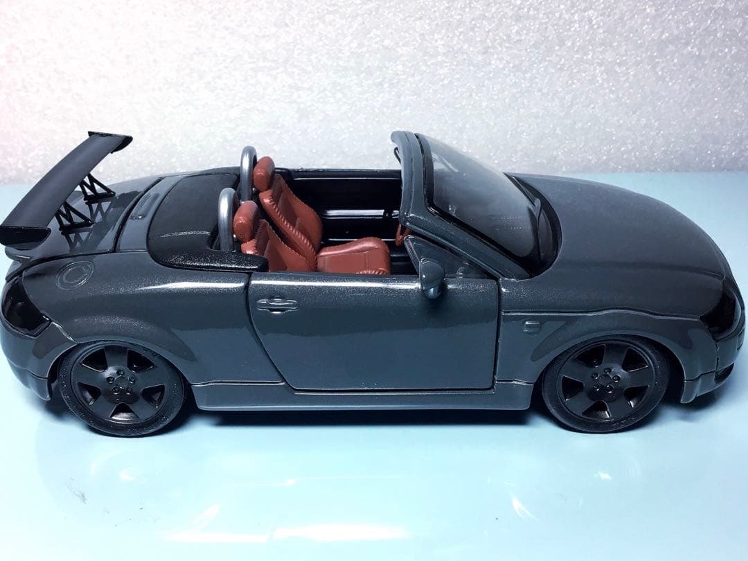 ⭐️お買い得‼️ 　アウディ　1/24