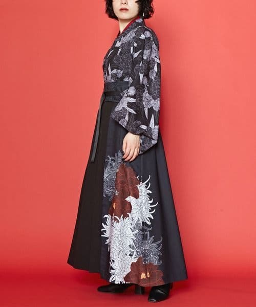 カヤ　壮麗スカート　袴　飾り　ベルト　重ねスカート　和モダン　黒　ふりふ　着物