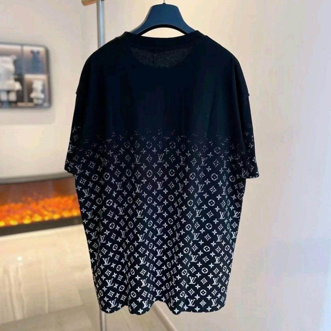 シ*ン様 LOUIS VUITTON モノグラムＴシャツ