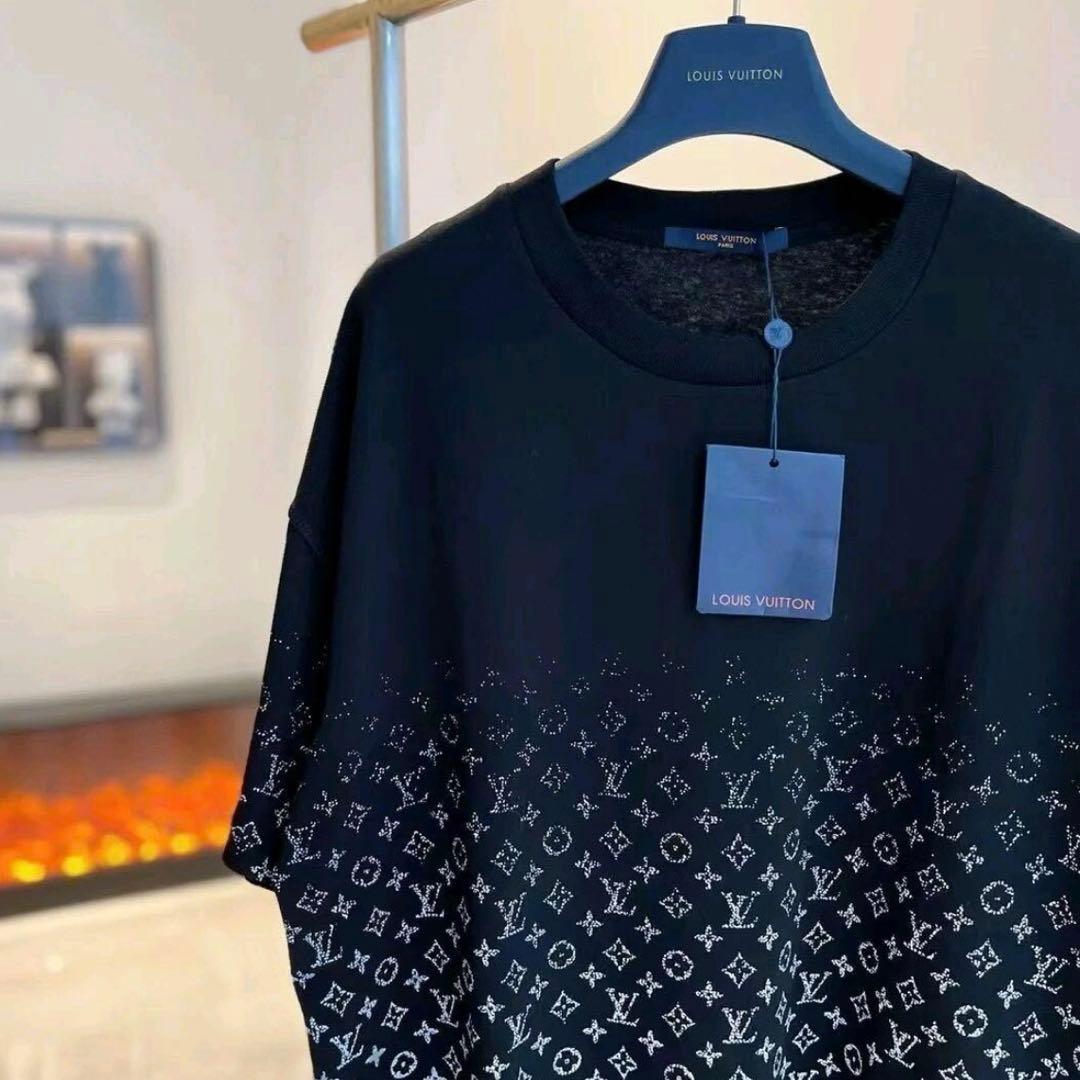 シ*ン様 LOUIS VUITTON モノグラムＴシャツ