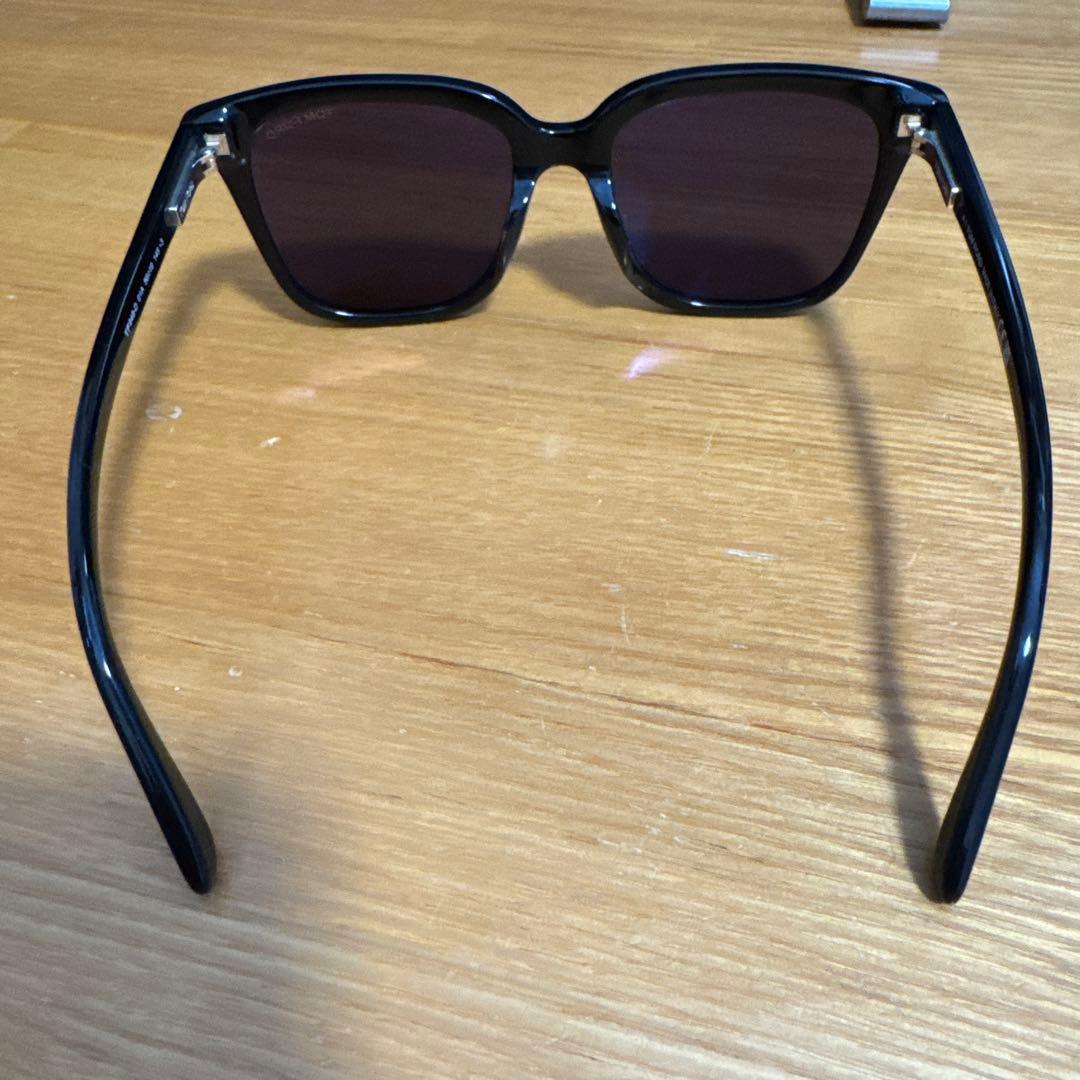TOM FORD サングラス ブラック