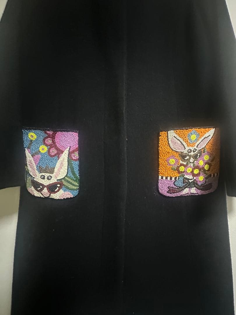 アルペロベロ黒ビジューコート