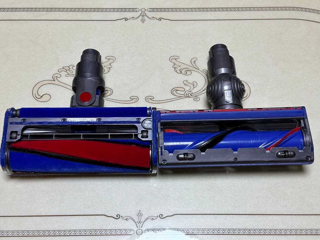 ダイソン 掃除機 SV14 分解清掃済 スタンド・先細LED付 完動品
