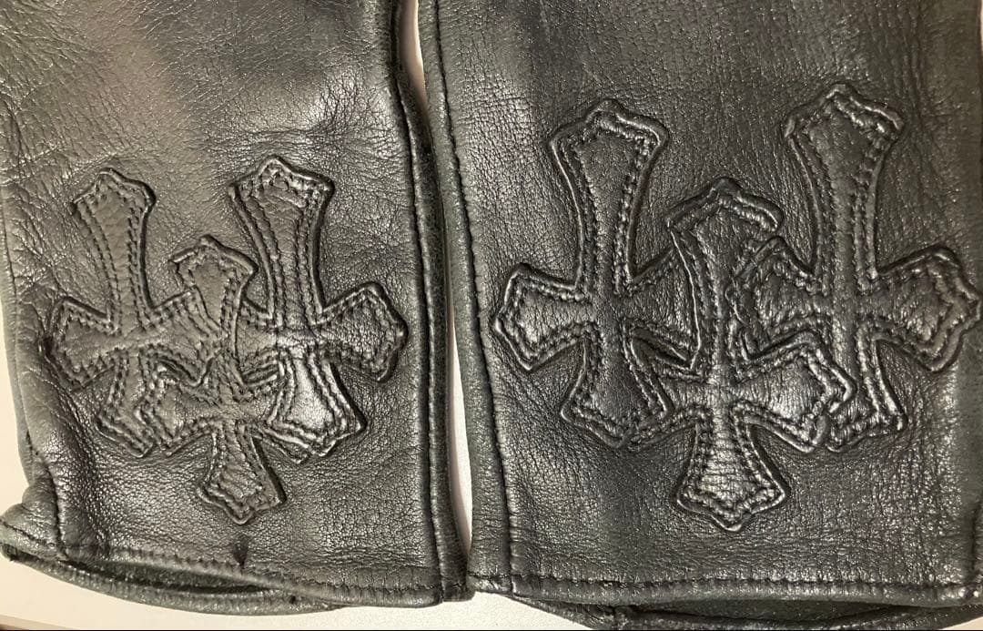 CHROME HEARTS クロムハーツ　グローブ　黒 レザー手袋 刺繍デザイン