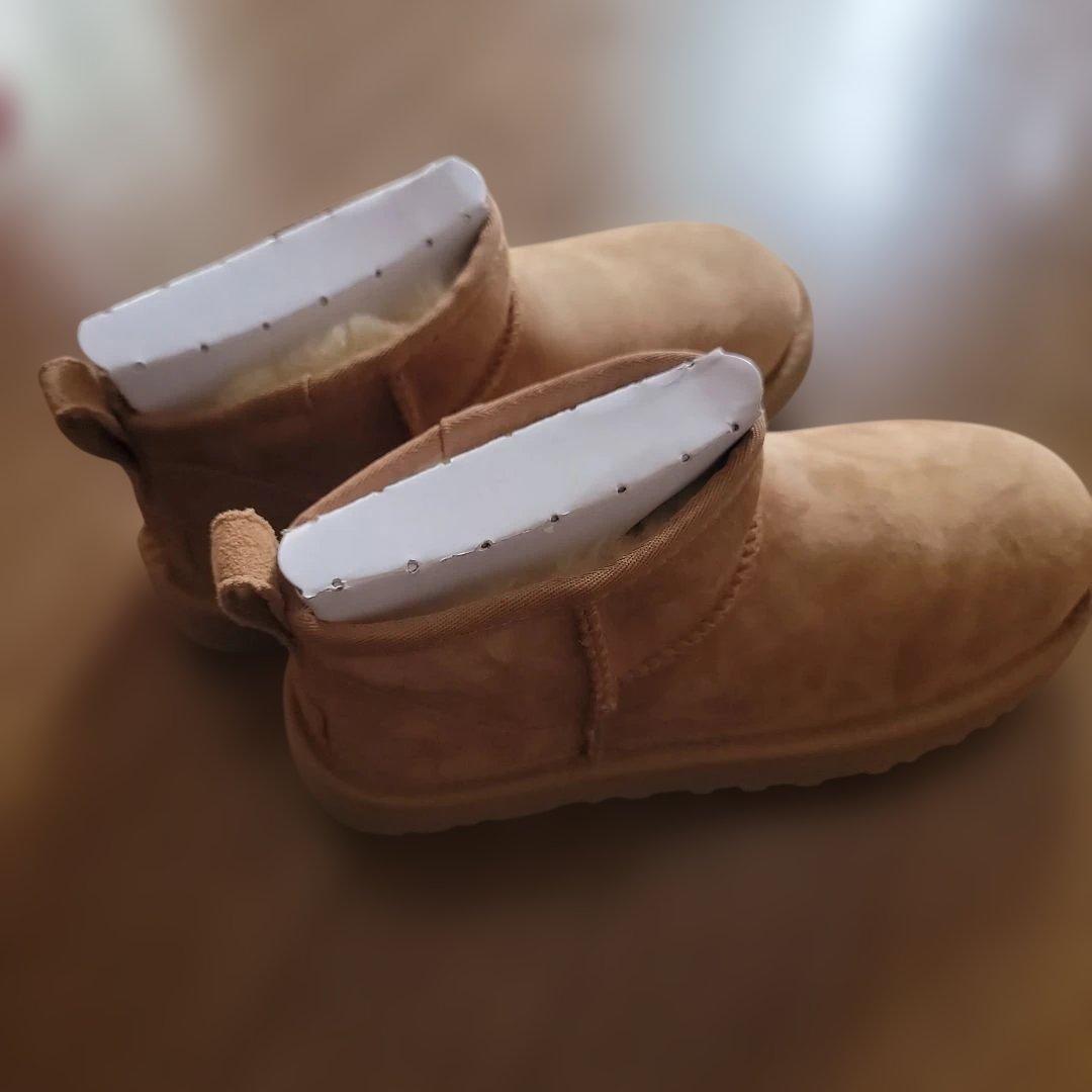 UGG W CLASSIC ULTRA MINI ２４ ウルトラミニ