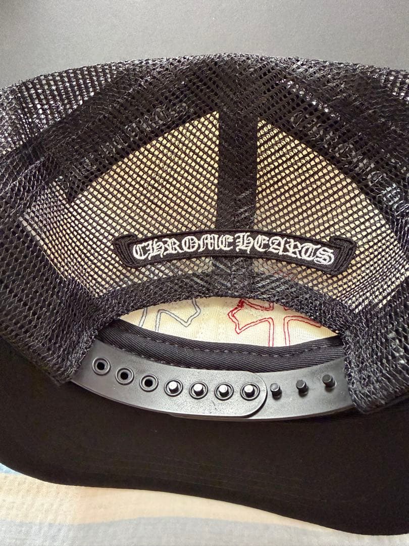 CHROME HEARTS トリコロール セメタリー クロスパッチ キャップ