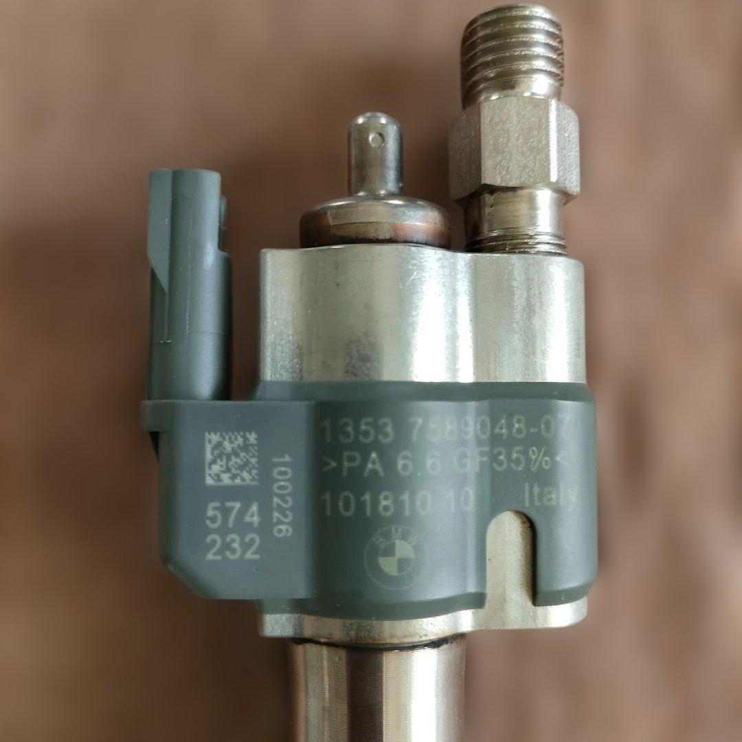 BMW3/5シリーズインジェクター13537589048-07 574232
