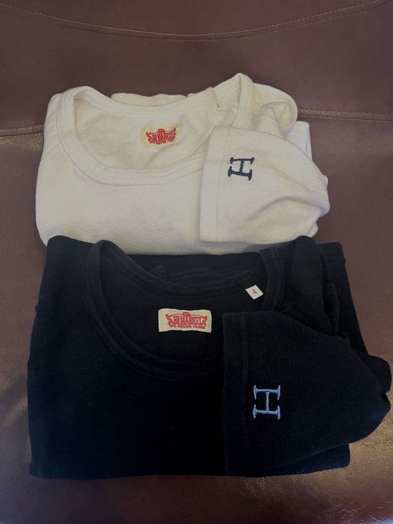 ハリウッドランチマーケット　長袖Tシャツ 2枚セット