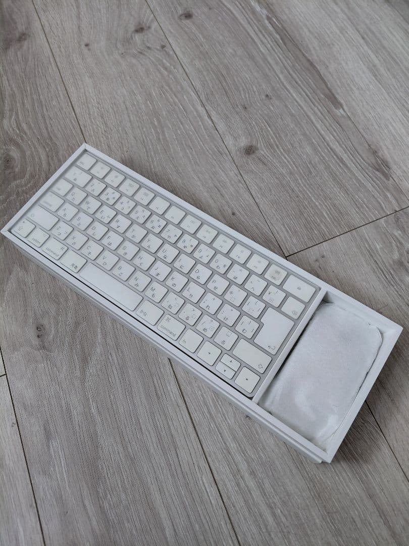極美品　Apple iMac 21.5インチ2017 MMQA2J/A