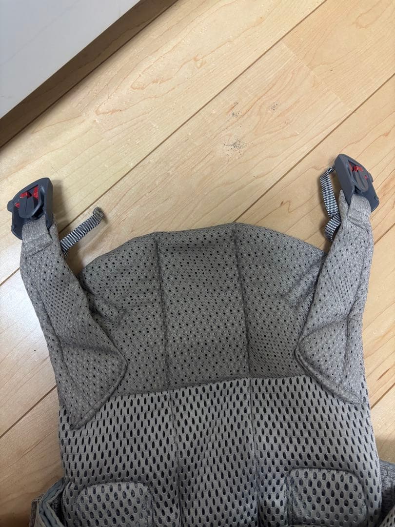 ベビービョルン　ONE KAI メッシュ抱っこ紐 グレージュ　説明書付き