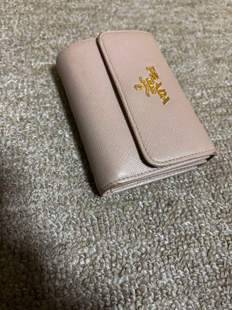 菜*香様 PRADA 三つ折り財布 サフィアーノ ベージュカラー 1MH025