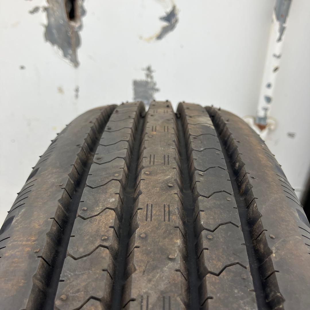 【新車外】225/80R17.5　123/122L　ヨコハマ　縦目　RY138E