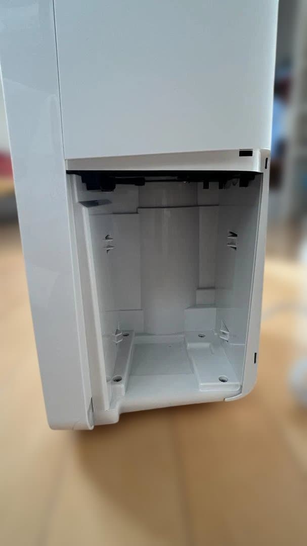 【極美品】シャープ 衣類乾燥除湿機 CV-T71 2025年製