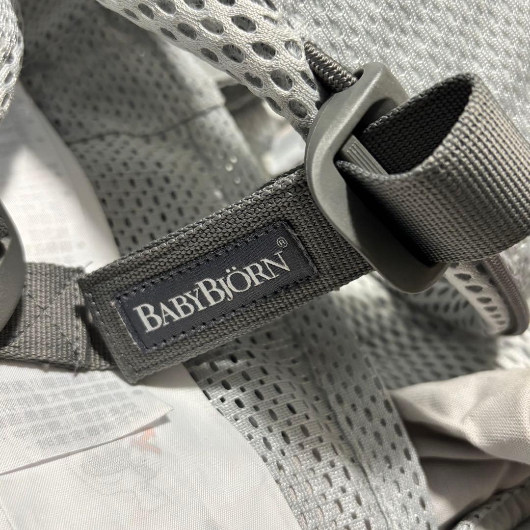 BABYBJORN ベビービョルン　ONEKAI Air 抱っこ紐　シルバー