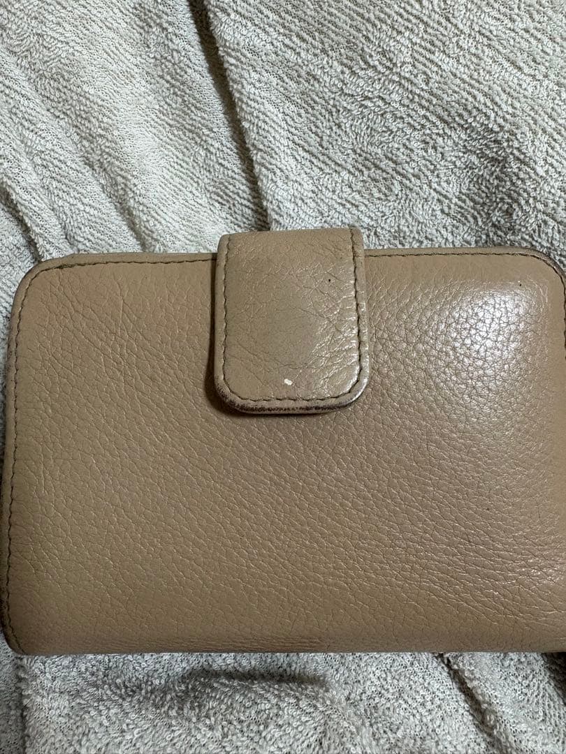 PRADA 二つ折り財布 ベージュ レザー