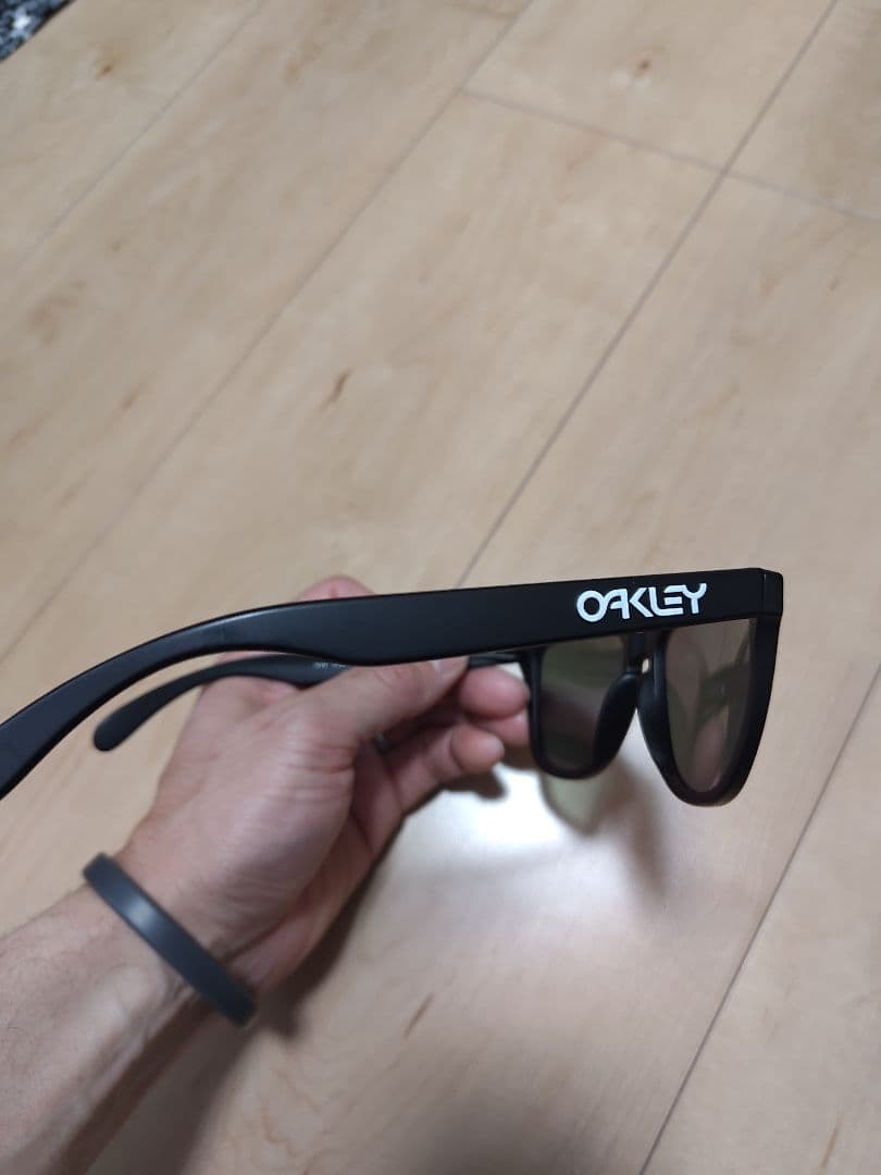 Oakley Frogskins サングラス 紫レンズ ケース付き