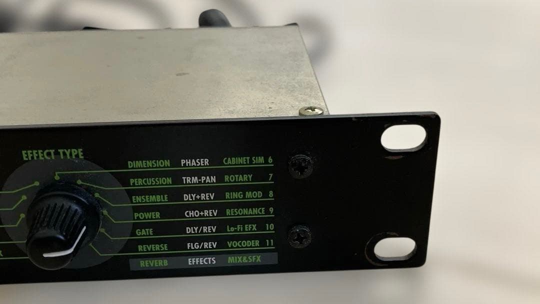 ZOOM デジタルリバーブ&マルチエフェクトプロセッサー　RFX-1000