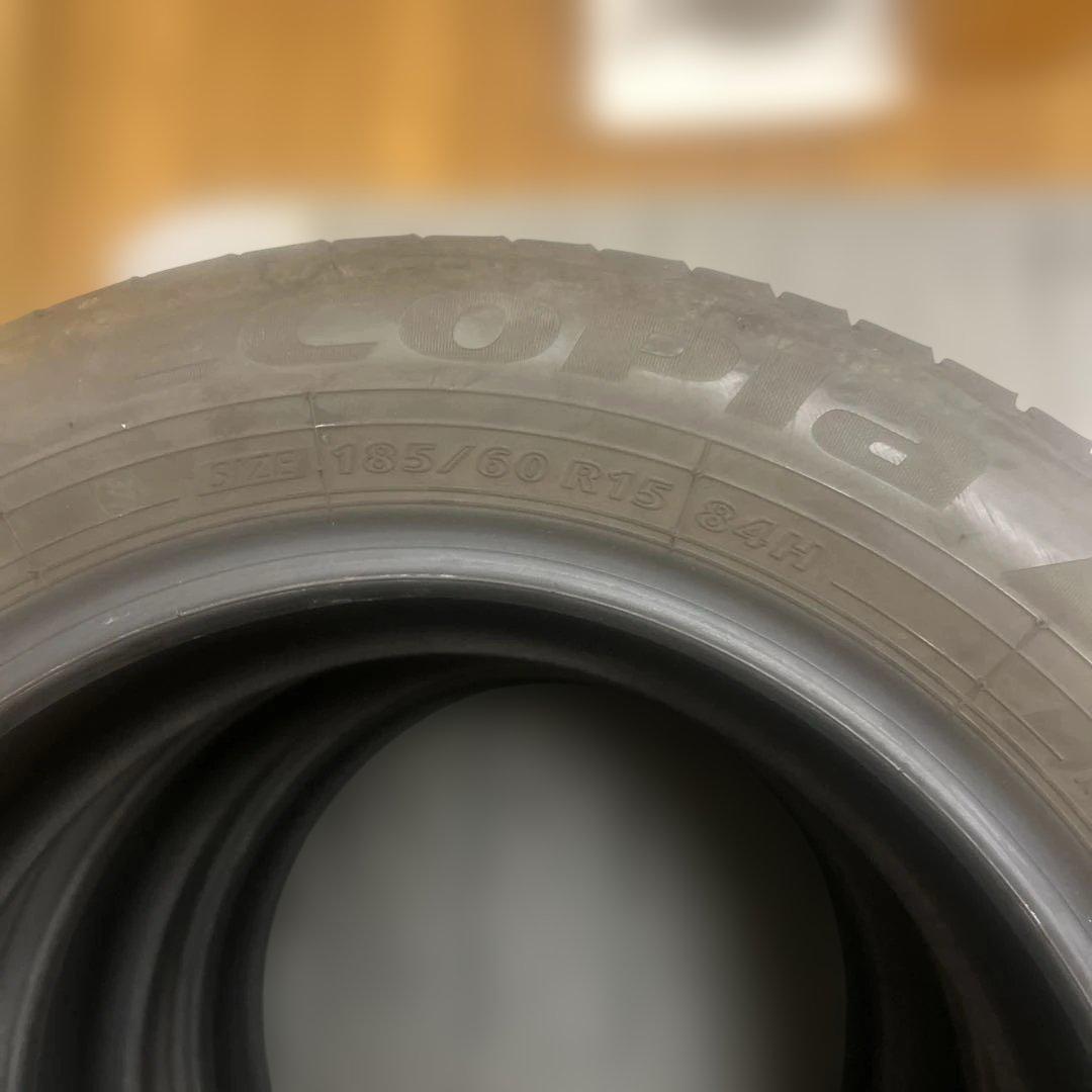 ヤリス　アクア　フィット　185/60R15 ノーマルタイヤ4本セット