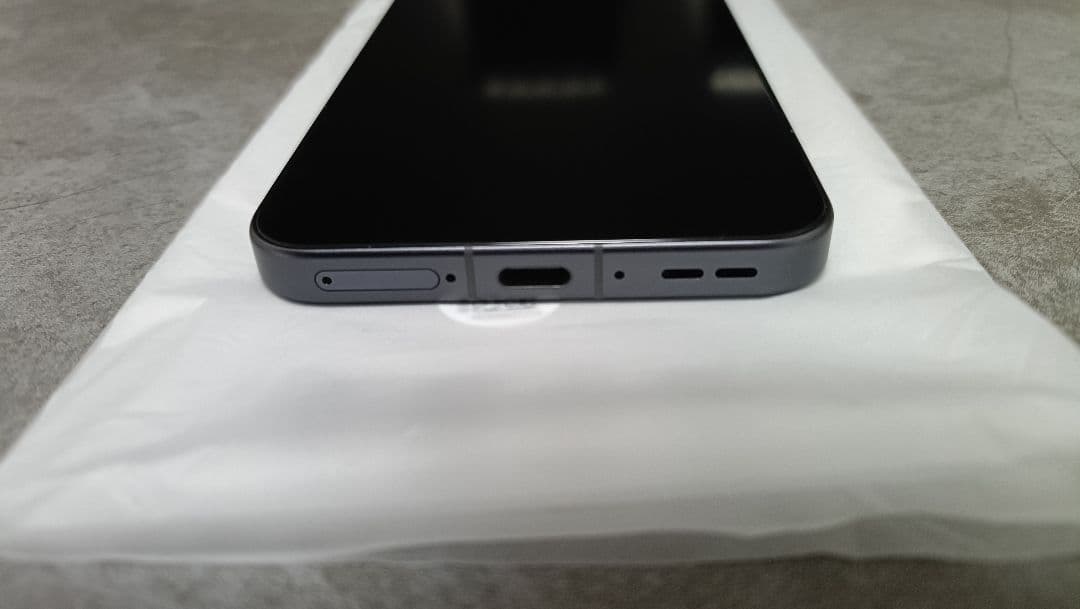 即納 美品 OPPO Find X8s バッテリー100% 黒 (中国版)特典付