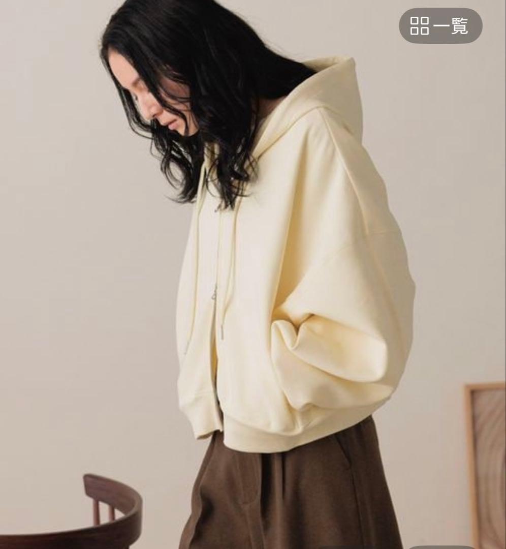 新品未使用タグ付き LOWRYS FARM ショートZIPフーディ イエロー