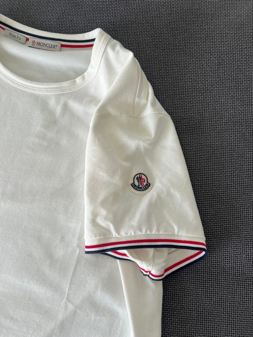 MONCLER ホワイト Tシャツ