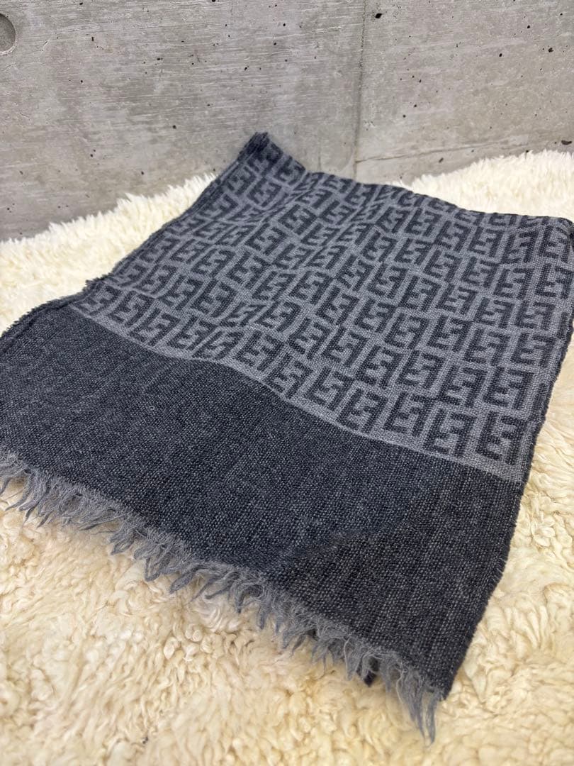 イタリア製 フェンディ FENDI ズッカ柄 ウールマフラー バッグ 鞄 パンツ