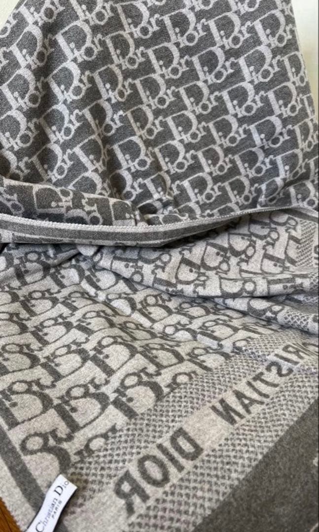 Christian Dior ロゴマフラー グレー