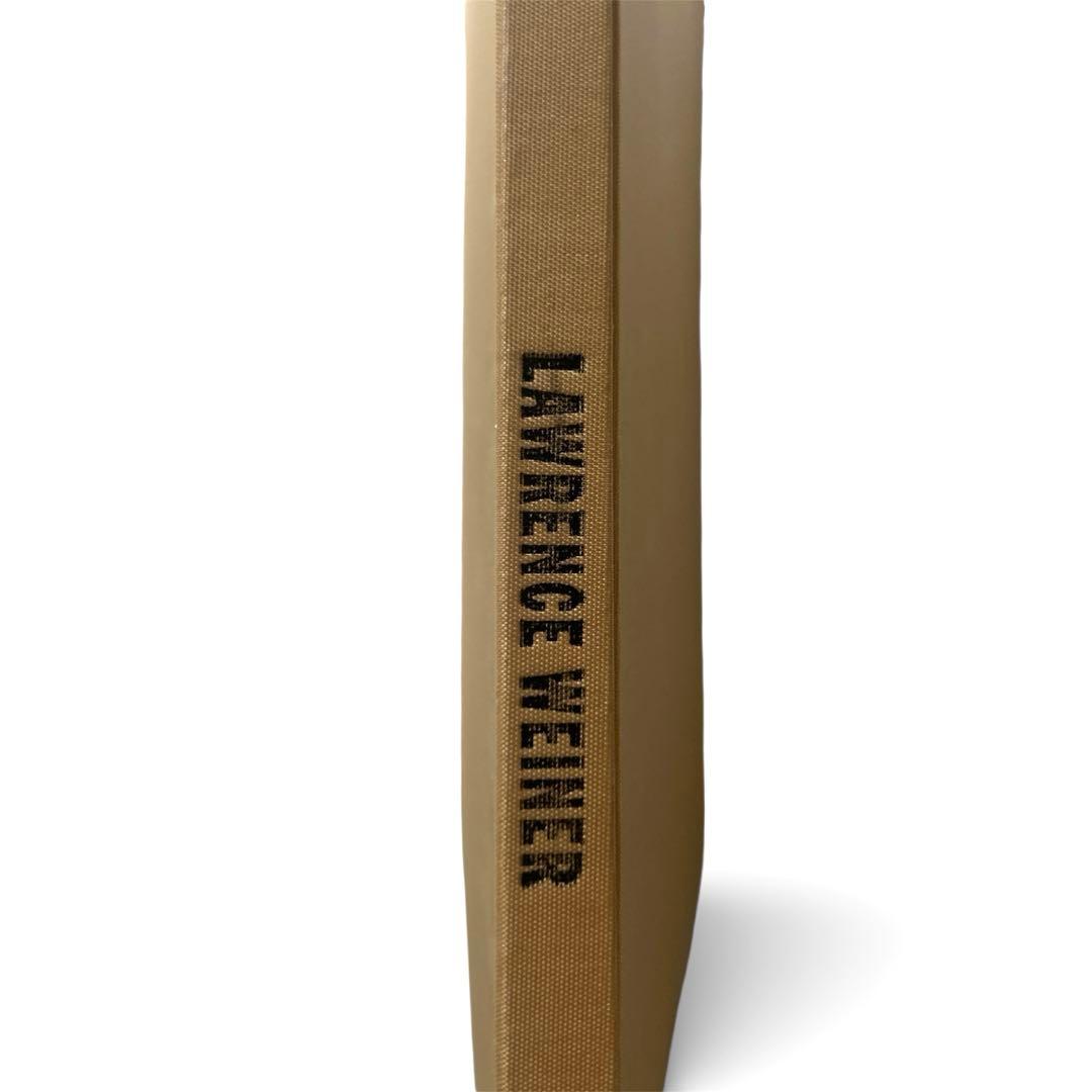 ローレンスウェイナー Lawrence Weiner 本