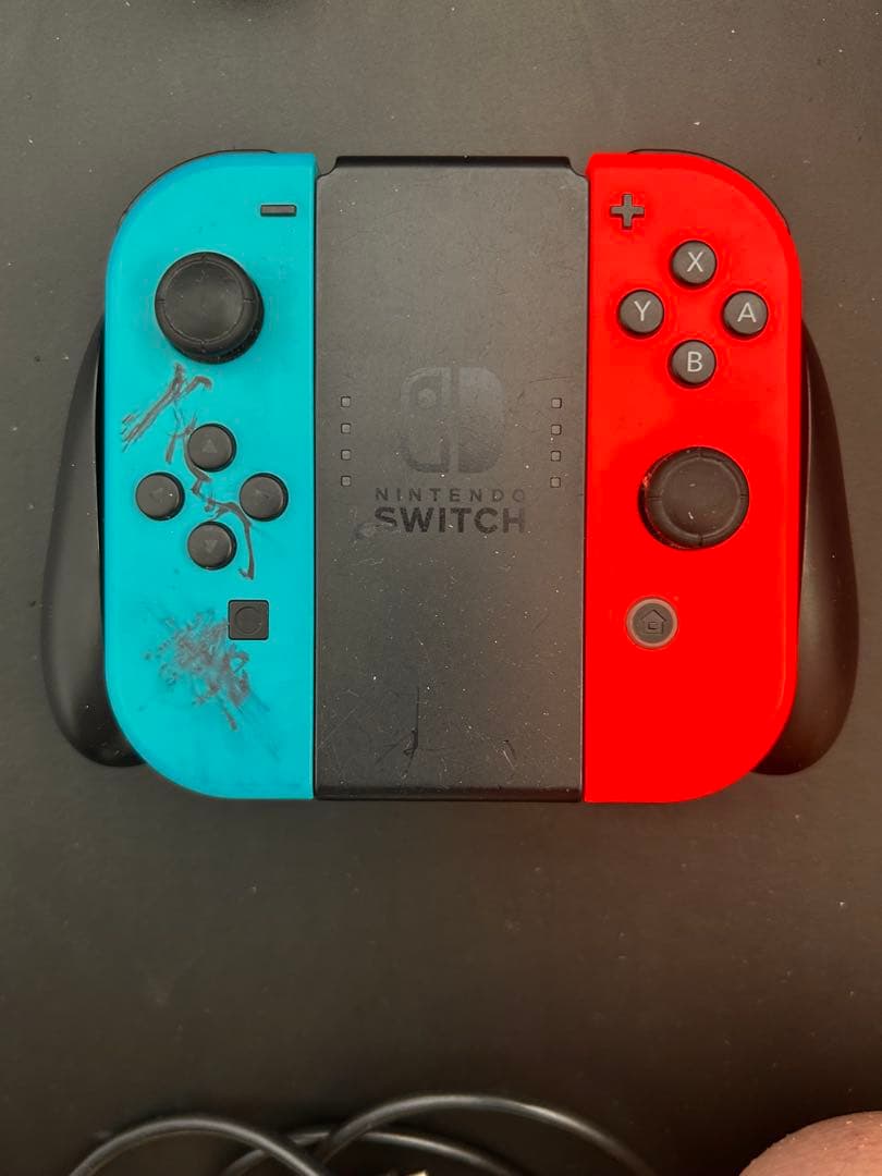 Nintendo Switch 本体 + コントローラー + 充電器 + ケース